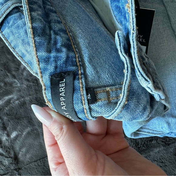 Brand New Jean Shorts Never Worn size XL - Picture 4 of 7